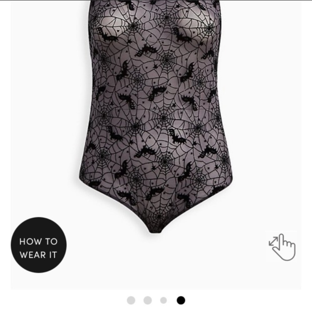 Torrid spider web Halloween collection body suit sz 1